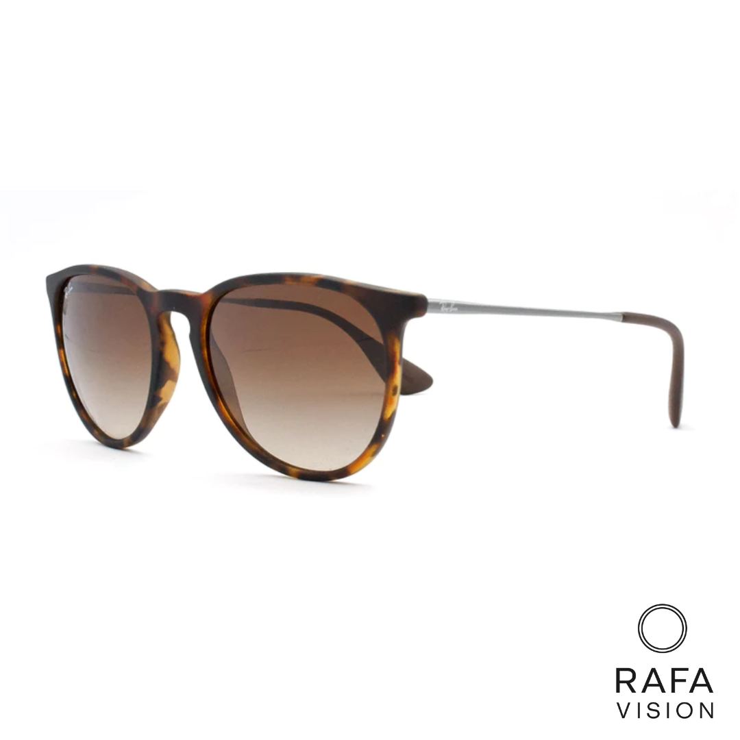 Erika Brown Polarizado